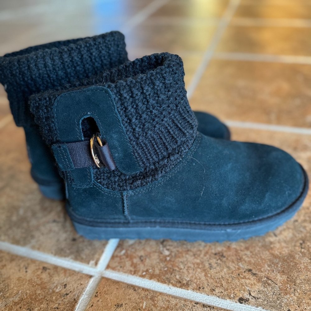 UGG Solene Sweater Mini Suede Black Size 7